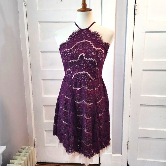 Francesca’s Collection Burgundy Lace Overlay and Tulle Bottom Dress, Size M - Picture 4 of 16